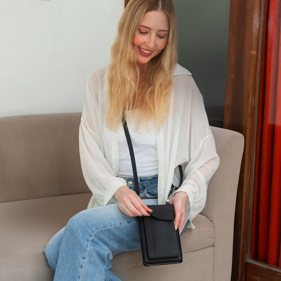 XtraRoom Crossbody Wallet Purse in Black Diamond Espresso